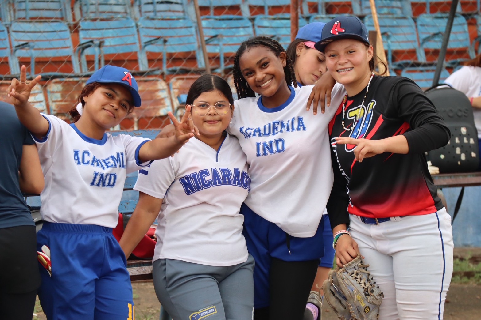 ニカラグア女子野球 支援活動